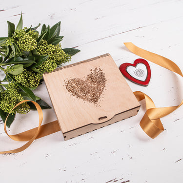 Set di cioccolato CLASSICO in cofanetto di legno con motivo personalizzato