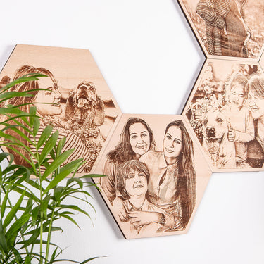 Esagono in legno con fotografia incisa (18 x 21 cm)