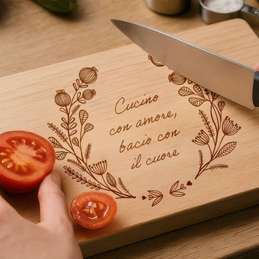 Tagliere regalo in legno massiccio con incisione, motivo papavero