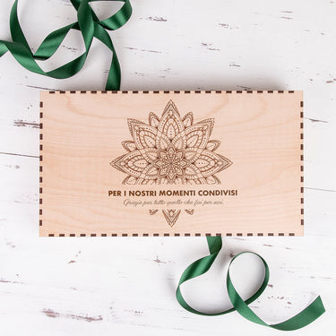 Set da tè CLASSICO in cofanetto di legno con motivo personalizzato